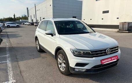 Volkswagen Tiguan II, 2017 год, 2 070 000 рублей, 2 фотография