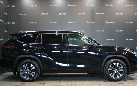 Toyota Highlander, 2021 год, 4 950 000 рублей, 4 фотография