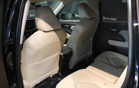 Toyota Highlander, 2021 год, 4 950 000 рублей, 18 фотография