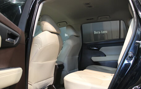 Toyota Highlander, 2021 год, 4 950 000 рублей, 19 фотография