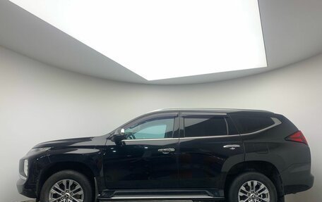 Mitsubishi Pajero Sport III рестайлинг, 2021 год, 4 333 000 рублей, 4 фотография