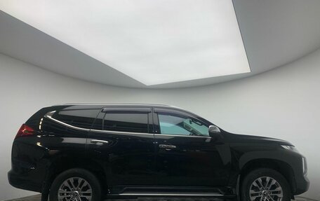 Mitsubishi Pajero Sport III рестайлинг, 2021 год, 4 333 000 рублей, 8 фотография