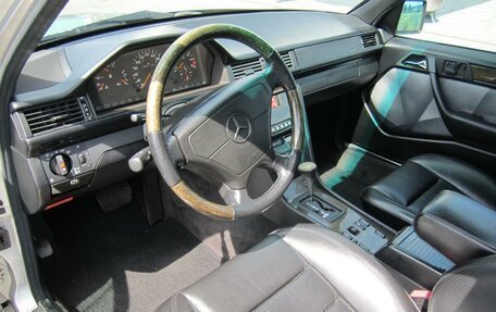 Mercedes-Benz E-Класс, 1994 год, 10 317 000 рублей, 2 фотография