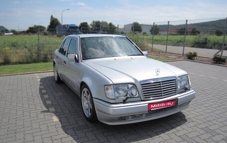 Mercedes-Benz E-Класс, 1994 год, 10 317 000 рублей, 4 фотография