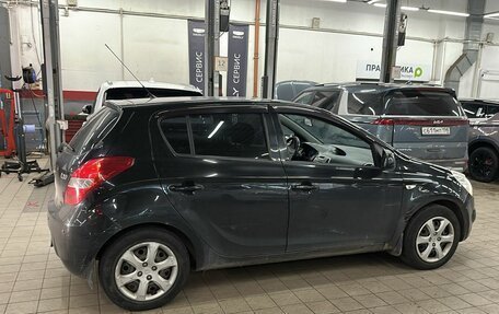 Hyundai i20 IB рестайлинг, 2010 год, 299 000 рублей, 4 фотография