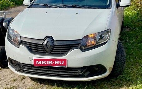 Renault Logan II, 2015 год, 550 000 рублей, 6 фотография
