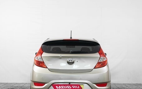 Hyundai Solaris II рестайлинг, 2012 год, 749 000 рублей, 6 фотография