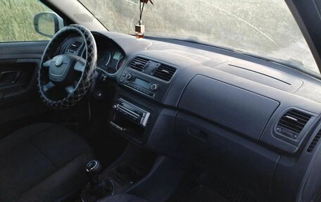 Skoda Fabia II, 2011 год, 375 900 рублей, 7 фотография
