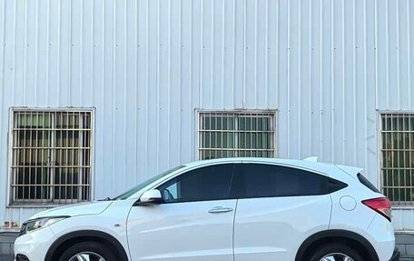 Honda Vezel, 2022 год, 1 526 000 рублей, 4 фотография