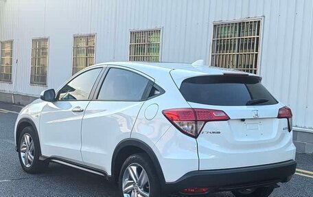 Honda Vezel, 2022 год, 1 526 000 рублей, 5 фотография