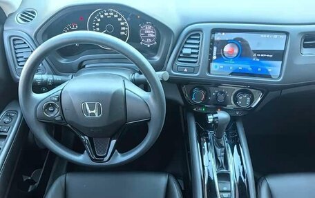 Honda Vezel, 2022 год, 1 526 000 рублей, 10 фотография