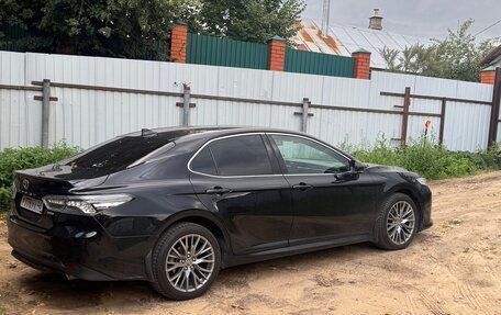 Toyota Camry, 2020 год, 2 450 000 рублей, 3 фотография
