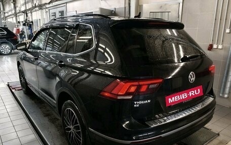 Volkswagen Tiguan II, 2019 год, 1 690 000 рублей, 3 фотография