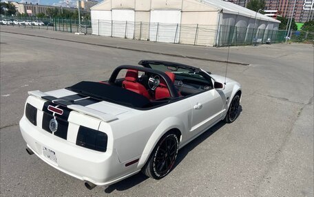 Ford Mustang VI рестайлинг, 2007 год, 3 050 000 рублей, 9 фотография