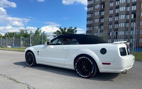 Ford Mustang VI рестайлинг, 2007 год, 3 050 000 рублей, 12 фотография