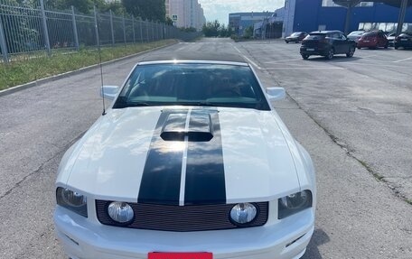 Ford Mustang VI рестайлинг, 2007 год, 3 050 000 рублей, 3 фотография