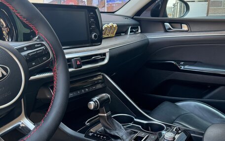 KIA K5, 2021 год, 1 700 000 рублей, 6 фотография