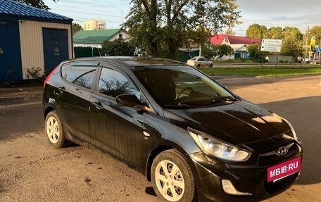 Hyundai Solaris II рестайлинг, 2012 год, 770 000 рублей, 6 фотография