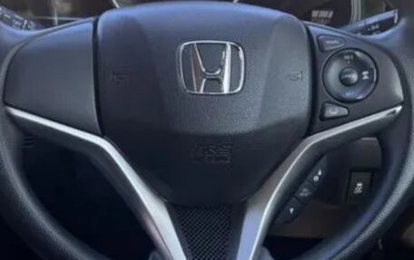 Honda Fit III, 2018 год, 1 300 000 рублей, 10 фотография
