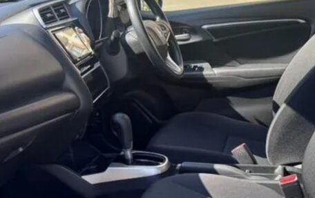 Honda Fit III, 2018 год, 1 300 000 рублей, 9 фотография