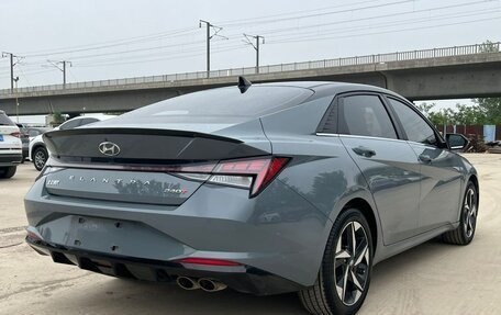 Hyundai Elantra, 2022 год, 1 500 000 рублей, 4 фотография