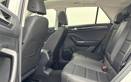 Volkswagen T-Roc I, 2022 год, 1 600 000 рублей, 11 фотография