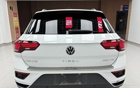 Volkswagen T-Roc I, 2022 год, 1 600 000 рублей, 5 фотография