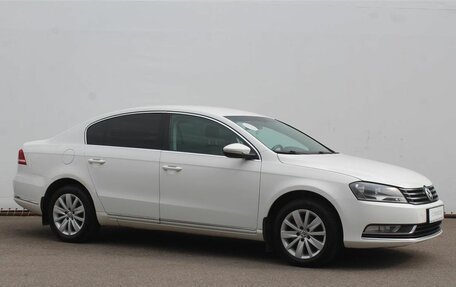 Volkswagen Passat B7, 2011 год, 970 000 рублей, 3 фотография