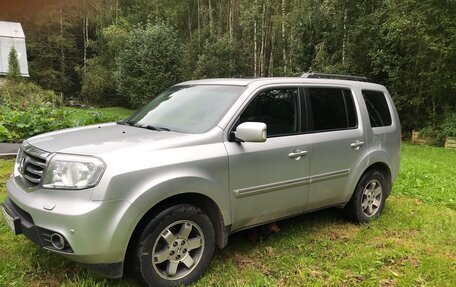 Honda Pilot III рестайлинг, 2013 год, 1 950 000 рублей, 30 фотография
