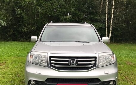 Honda Pilot III рестайлинг, 2013 год, 1 950 000 рублей, 32 фотография