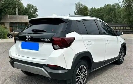 Toyota Yaris XP150 рестайлинг, 2023 год, 1 420 000 рублей, 6 фотография
