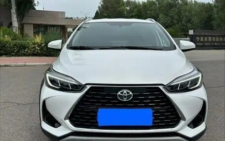 Toyota Yaris XP150 рестайлинг, 2023 год, 1 420 000 рублей, 2 фотография