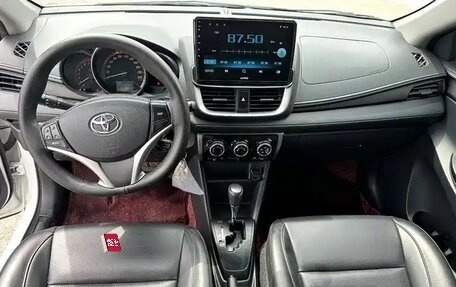 Toyota Yaris XP150 рестайлинг, 2023 год, 1 420 000 рублей, 7 фотография