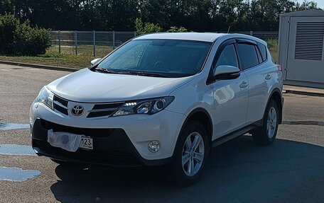 Toyota RAV4, 2013 год, 1 830 000 рублей, 3 фотография