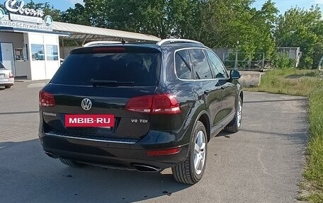 Volkswagen Touareg III, 2011 год, 2 148 000 рублей, 3 фотография