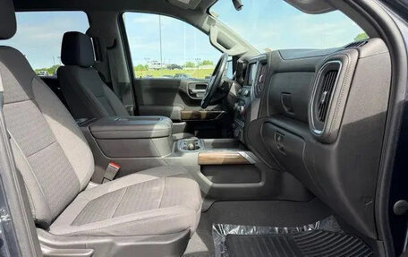 Chevrolet Silverado, 2022 год, 5 822 000 рублей, 6 фотография