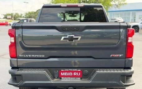 Chevrolet Silverado, 2022 год, 5 822 000 рублей, 4 фотография