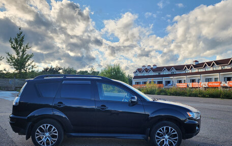 Mitsubishi Outlander III рестайлинг 3, 2011 год, 1 200 000 рублей, 5 фотография