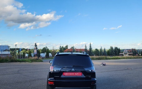 Mitsubishi Outlander III рестайлинг 3, 2011 год, 1 200 000 рублей, 9 фотография