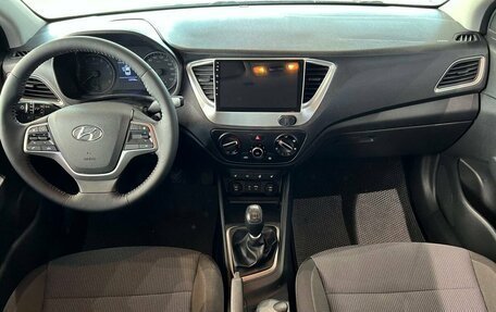 Hyundai Solaris II рестайлинг, 2019 год, 1 370 000 рублей, 14 фотография