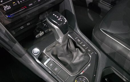 Volkswagen Tiguan II, 2022 год, 4 210 000 рублей, 8 фотография