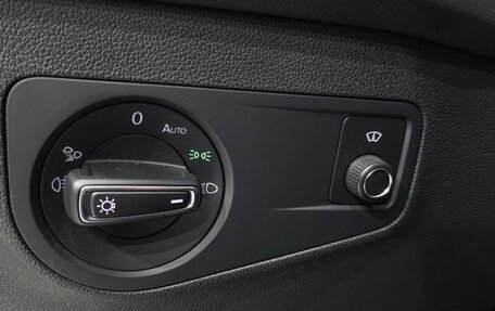 Volkswagen Tiguan II, 2022 год, 4 210 000 рублей, 11 фотография