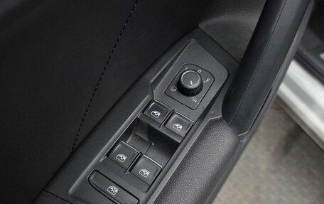 Volkswagen Tiguan II, 2022 год, 4 210 000 рублей, 10 фотография