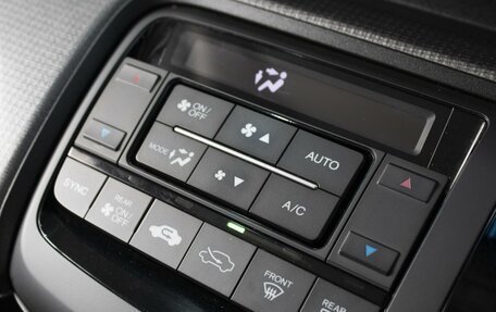 Honda Stepwgn IV, 2017 год, 2 090 000 рублей, 17 фотография