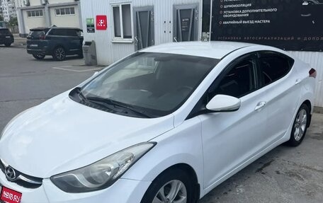 Hyundai Elantra V, 2013 год, 960 000 рублей, 1 фотография
