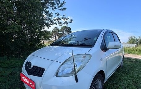 Toyota Vitz, 2005 год, 450 000 рублей, 1 фотография