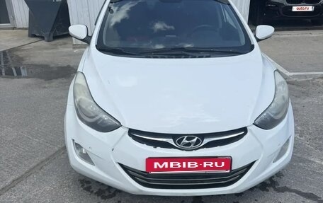 Hyundai Elantra V, 2013 год, 960 000 рублей, 2 фотография