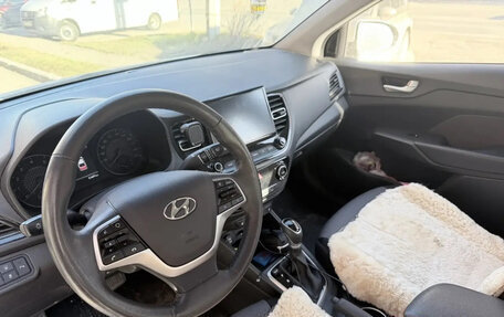 Hyundai Solaris II рестайлинг, 2021 год, 1 750 000 рублей, 6 фотография