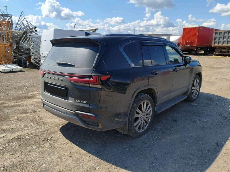Lexus LX III рестайлинг 2, 2023 год, 13 700 000 рублей, 2 фотография