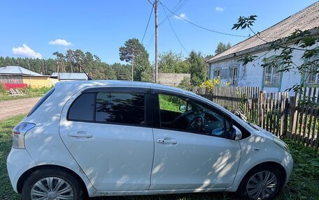 Toyota Vitz, 2005 год, 450 000 рублей, 3 фотография